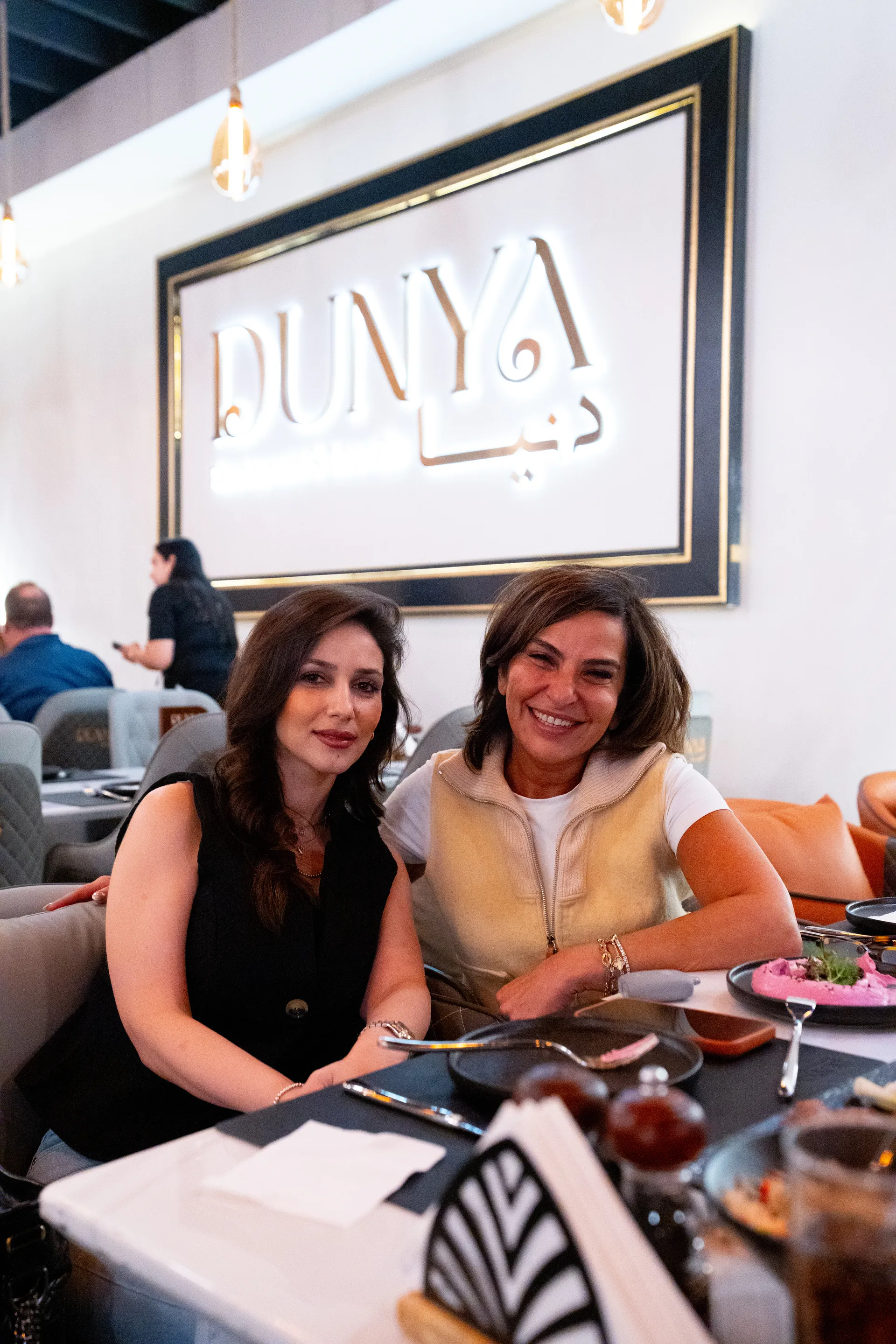 DUNYA dining room detail